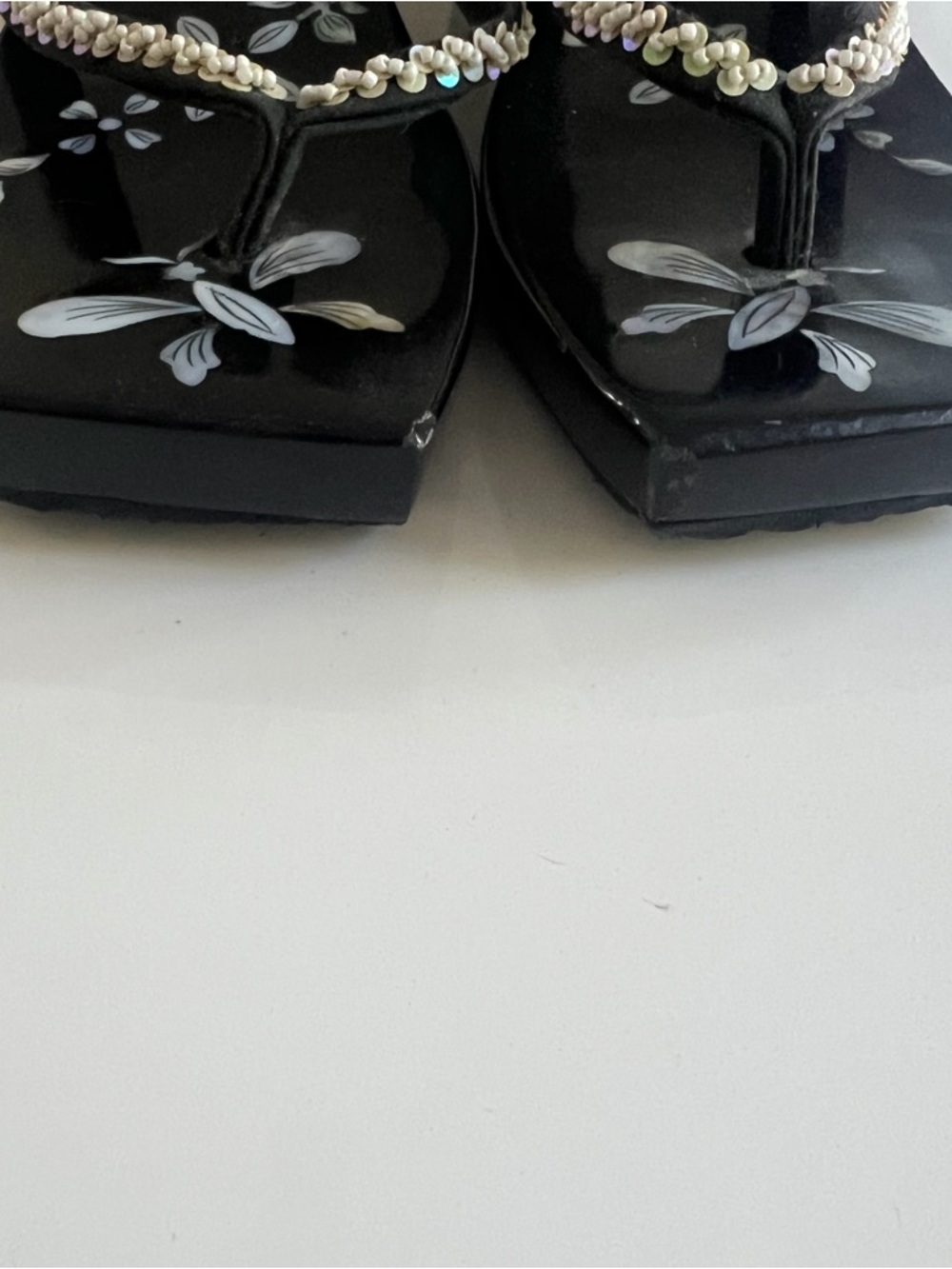 Japanese Wooden Flip Flop - Picture 5 of 6